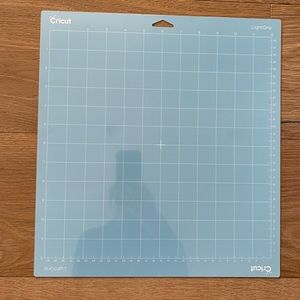 Cricut LightGrip mat 12x12, blue 12x12 mat